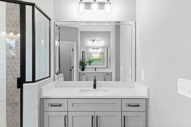 $2,500 | 520 Larkspur Drive, Clarksville, TN 37043