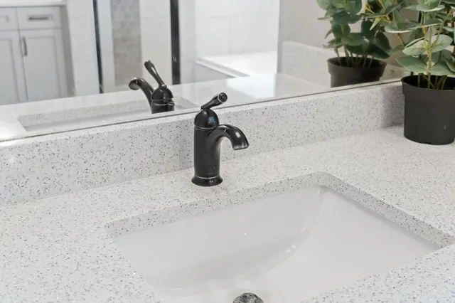 $2,500 | 520 Larkspur Drive, Clarksville, TN 37043