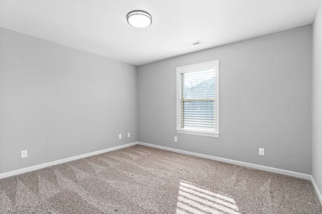 $2,500 | 520 Larkspur Drive, Clarksville, TN 37043