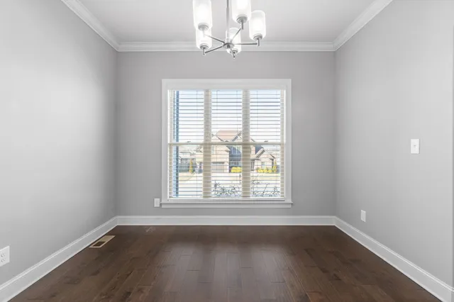 $2,500 | 520 Larkspur Drive, Clarksville, TN 37043