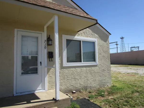 $1,000 | 710 Deahl Street, Borger, TX 79007