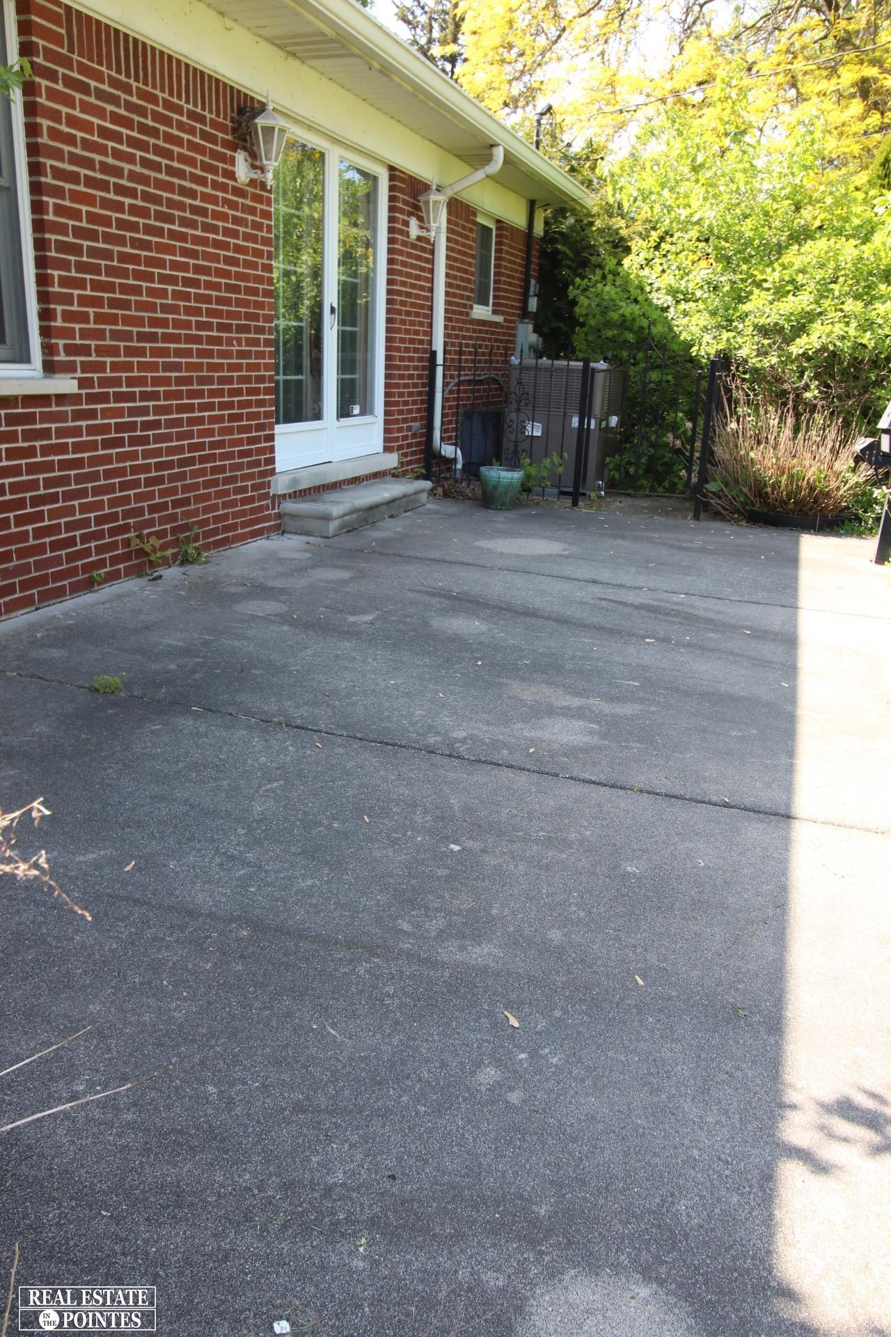 1320 Devonshire Road Grosse Pointe Park, MI 48230 - Photo 53 of 57