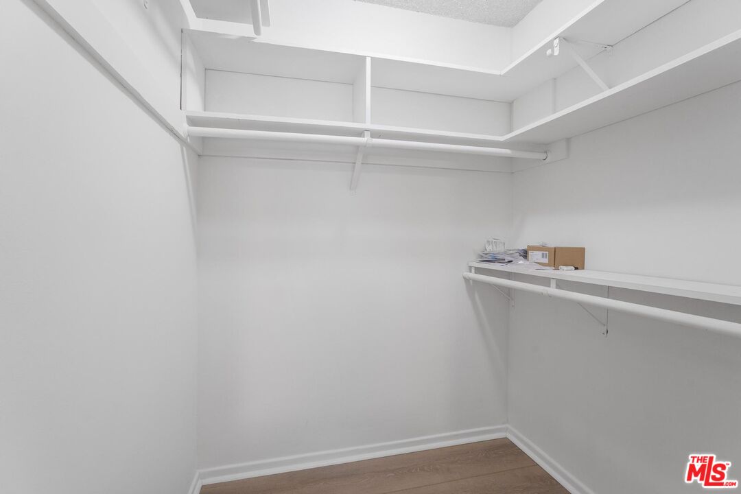 930 3rd Street, Unit 107 Santa Monica, CA 90403 - Photo 14 of 26