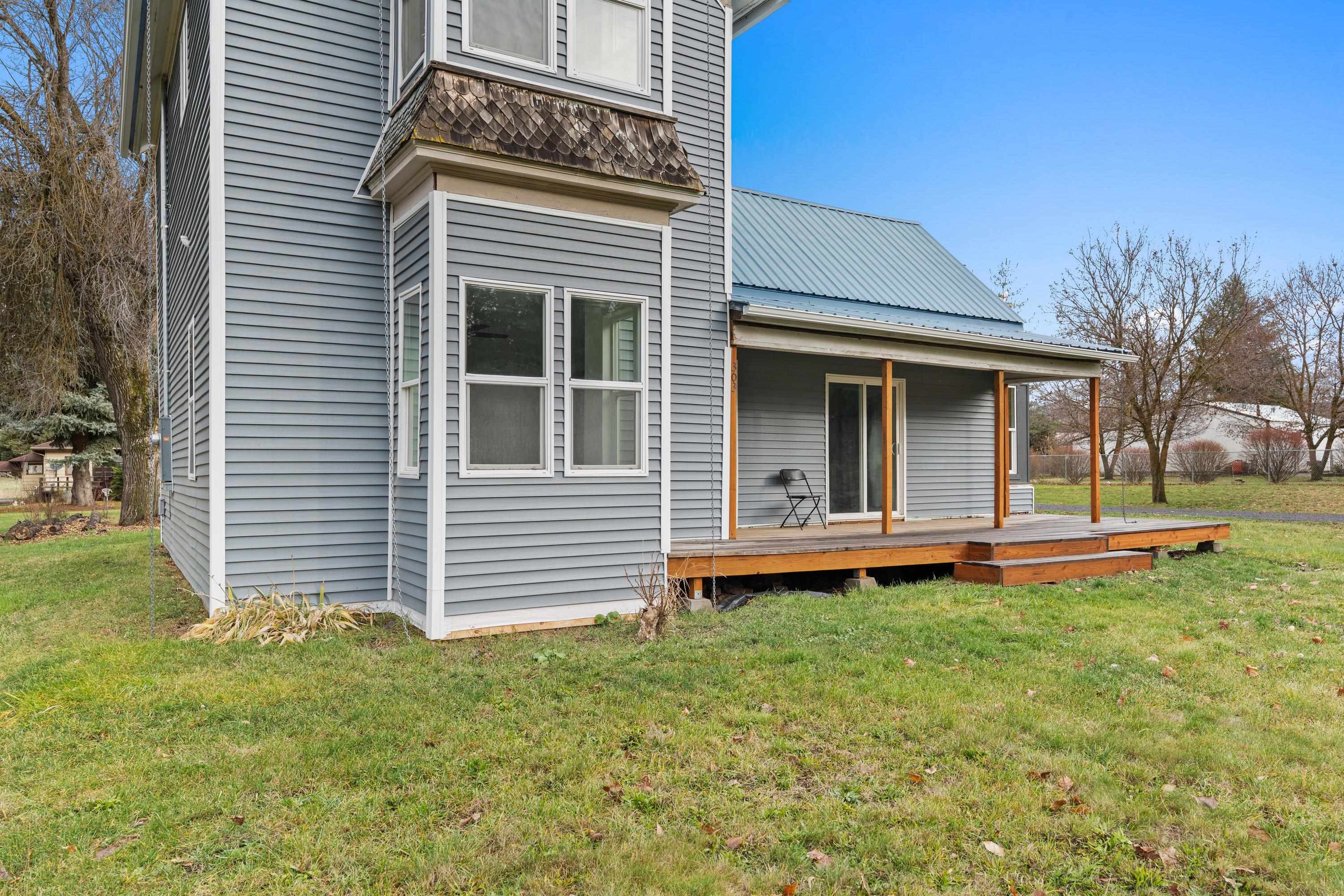 303 Chestnut Street Farmington, WA 99128 - Photo 2 of 39