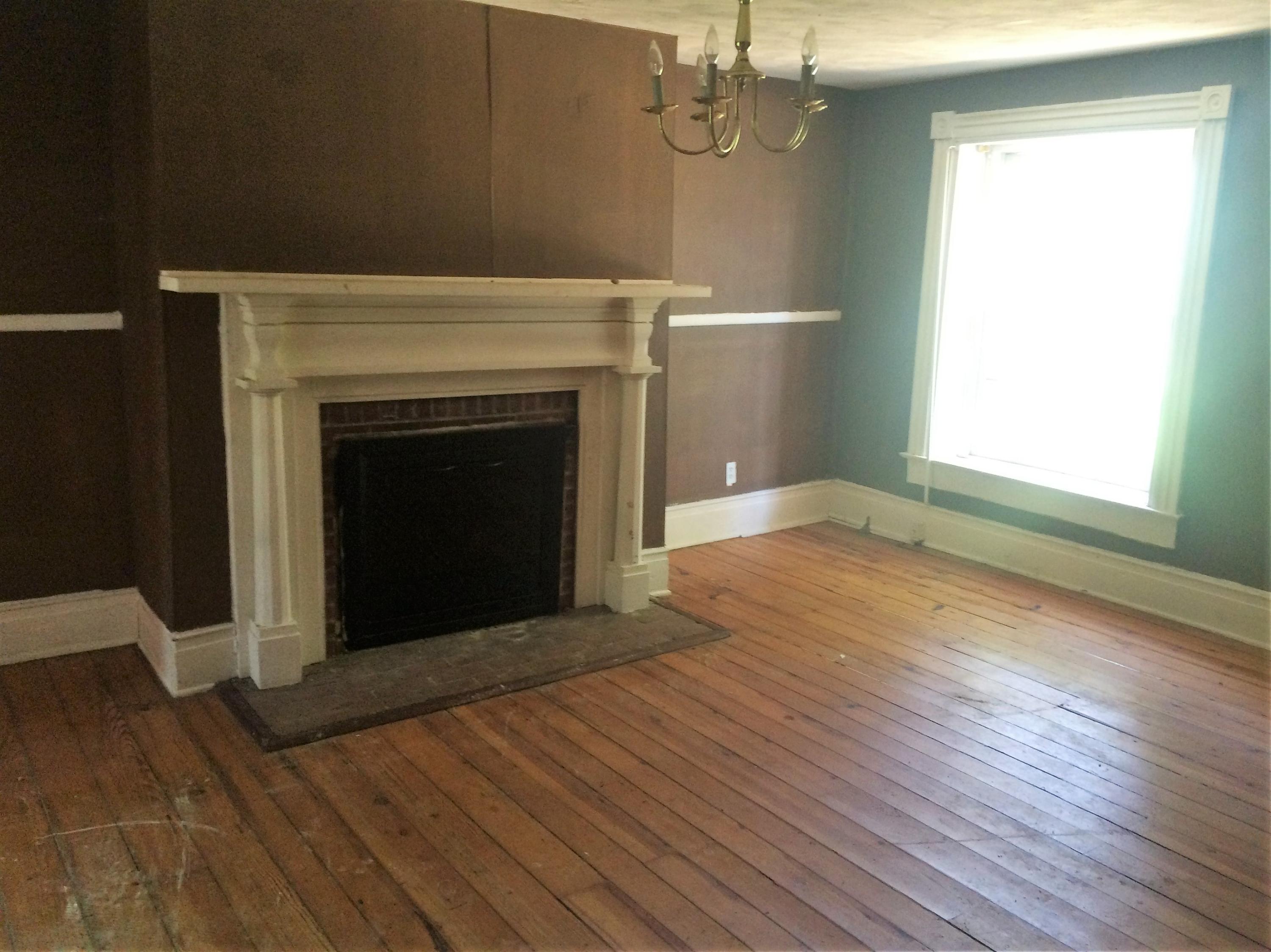 144 Poplar Hill Road Lexington, VA 24450 - Photo 3 of 13 IMG_3360
