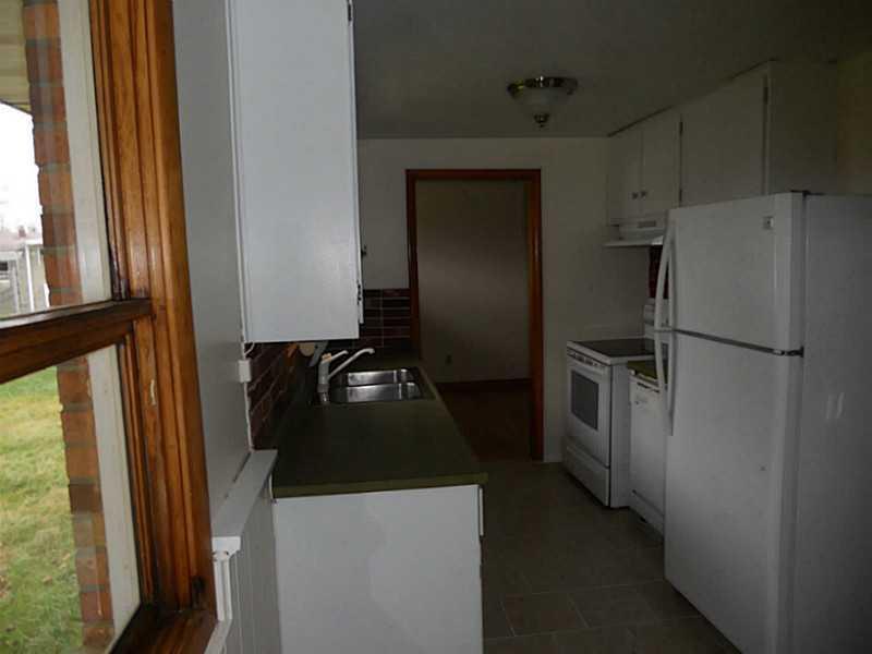 4747 Curtis Drive Springfield, OH 45503 - Photo 6 of 17