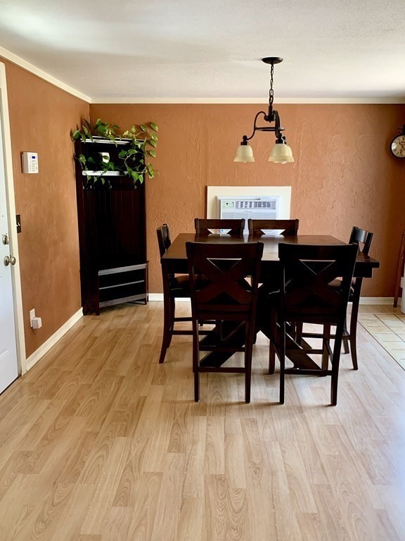 307 Mandalay Road Chicopee, MA 01020 - Photo 11 of 23 Gallery Image 11