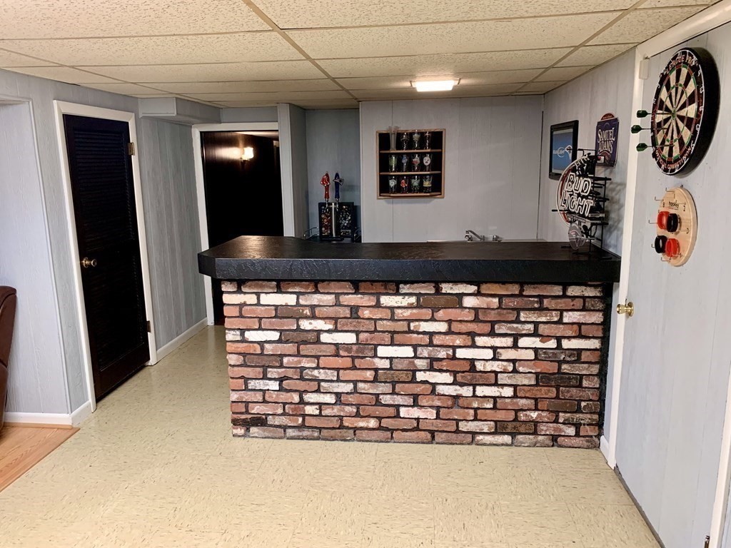 307 Mandalay Road Chicopee, MA 01020 - Photo 20 of 23 Gallery Image 20