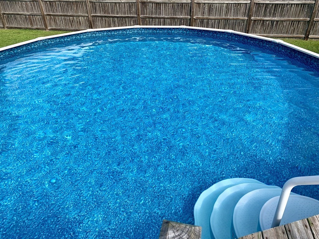 307 Mandalay Road Chicopee, MA 01020 - Photo 6 of 23 Gallery Image 6