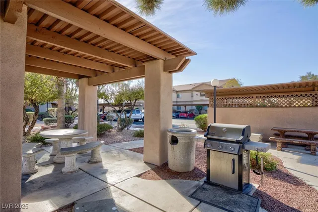 $159,900 | 5751 East Hacienda Avenue, Unit 115, Las Vegas, NV 89122