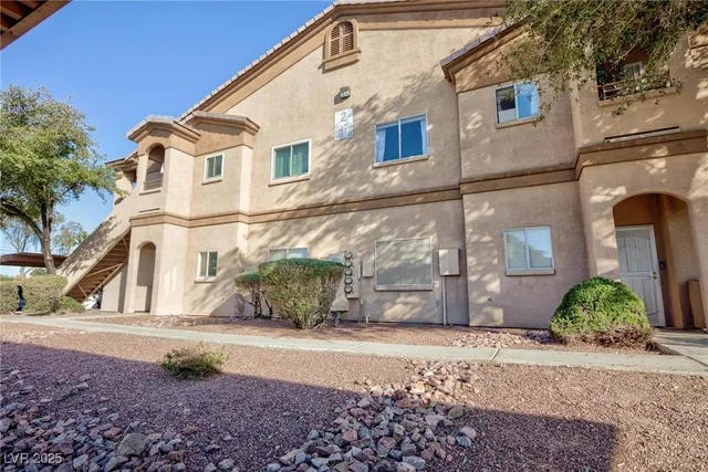 $159,900 | 5751 East Hacienda Avenue, Unit 115, Las Vegas, NV 89122