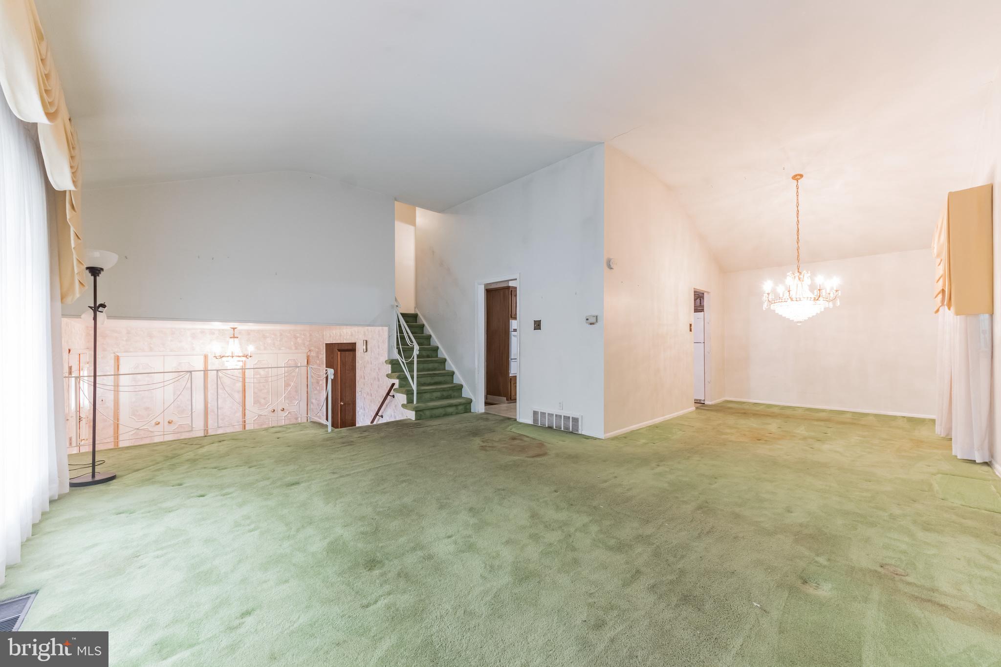 519 Welsh Road Philadelphia, PA 19115 - Photo 3 of 30
