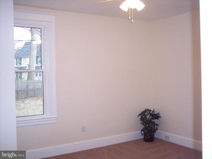 653 Orpington Road Baltimore, MD 21229 - Photo 12 of 14 Bedroom #3
