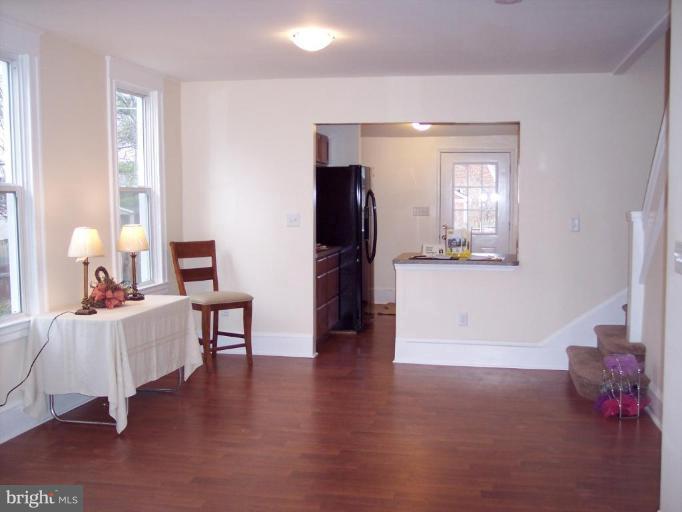 653 Orpington Road Baltimore, MD 21229 - Photo 8 of 14 Dining Room