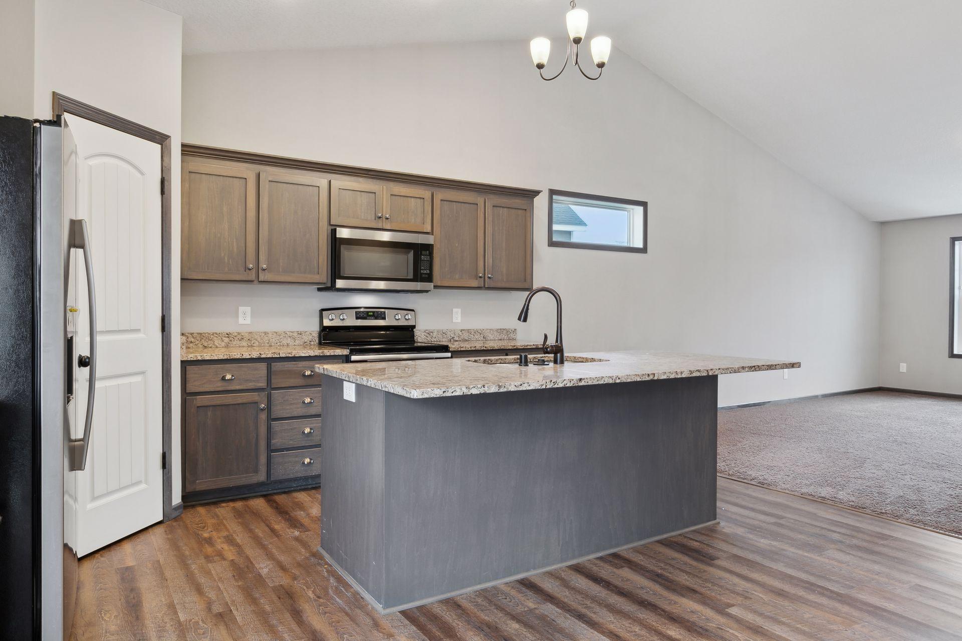 4011 129th Street Savage, MN 55378 - Photo 9 of 30