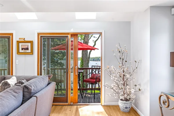 $4,200 | 40 Oak Grove Street, Unit 1, Warwick, RI 02818