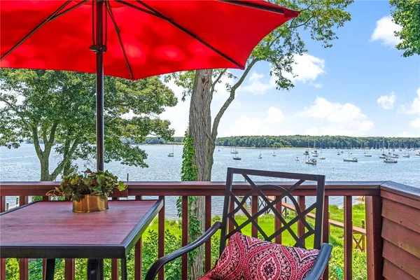 $4,200 | 40 Oak Grove Street, Unit 1, Warwick, RI 02818
