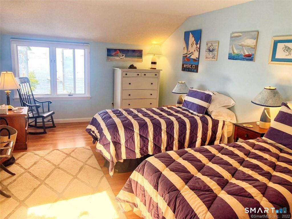 24 Nauyaug Point Road Stonington, CT 06355 - Photo 11 of 15