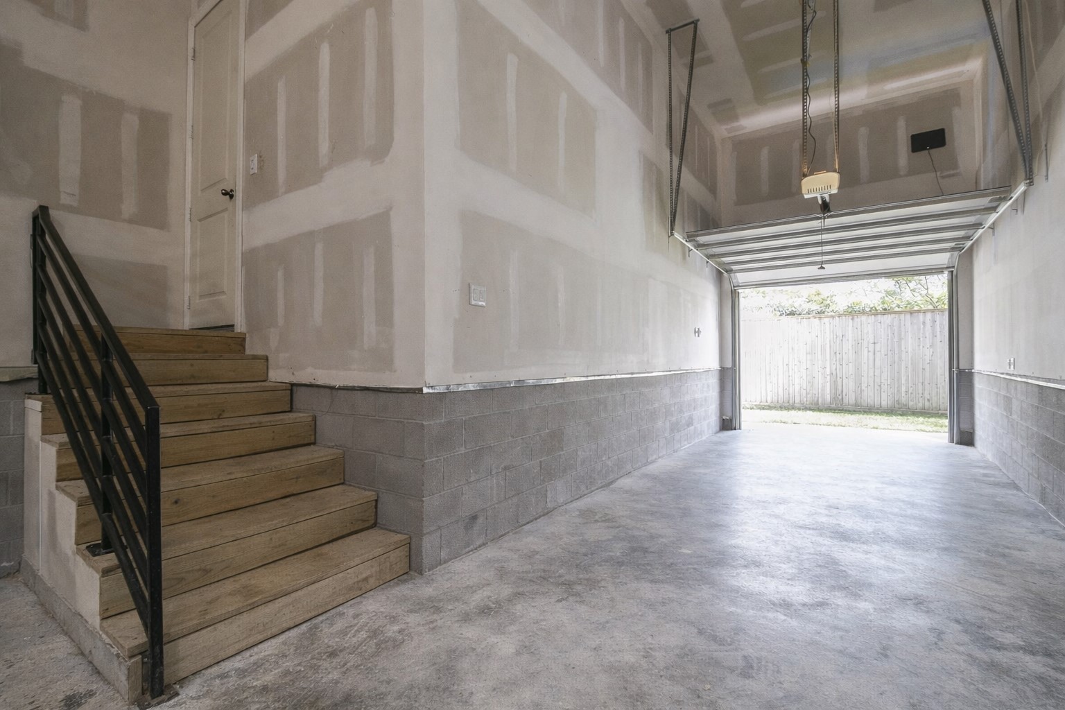 5315 Jason Street Houston, TX 77096 - Photo 32 of 39 Pull right in and take the steps into the home!