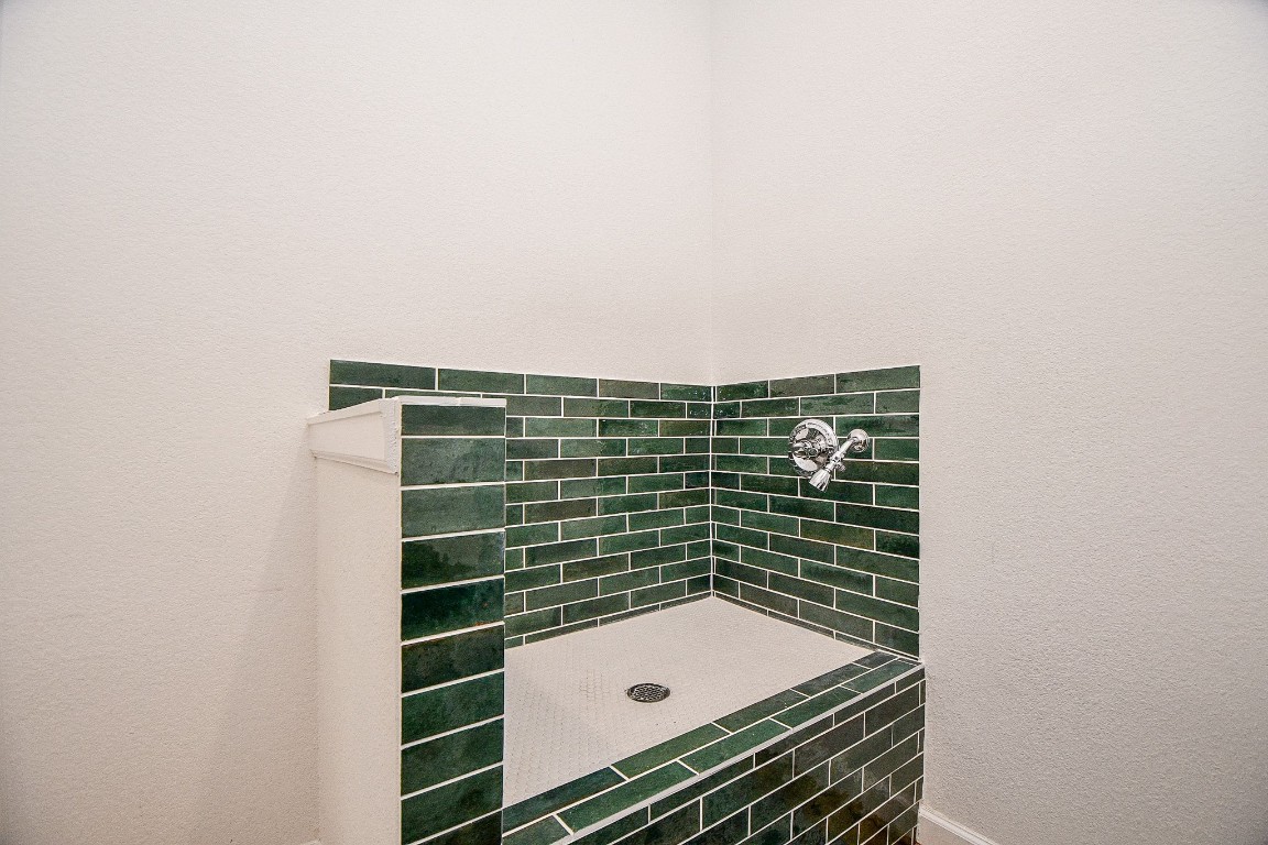 5315 Jason Street Houston, TX 77096 - Photo 34 of 39 a bathroom with a shower