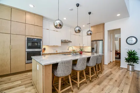 $1,399,000 | 5315 Jason Street, Houston, TX 77096