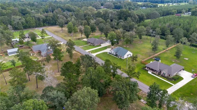 $39,900 | 750 Sunrise Drive, Deville, LA 71328