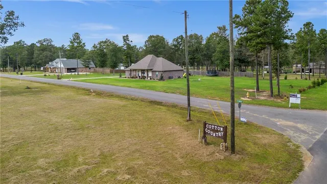 $39,900 | 750 Sunrise Drive, Deville, LA 71328