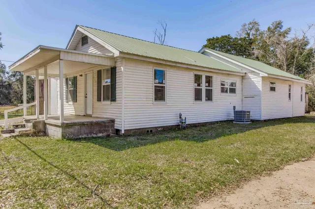 $1,750 | 8351 Dudley Avenue, Pensacola, FL 32534
