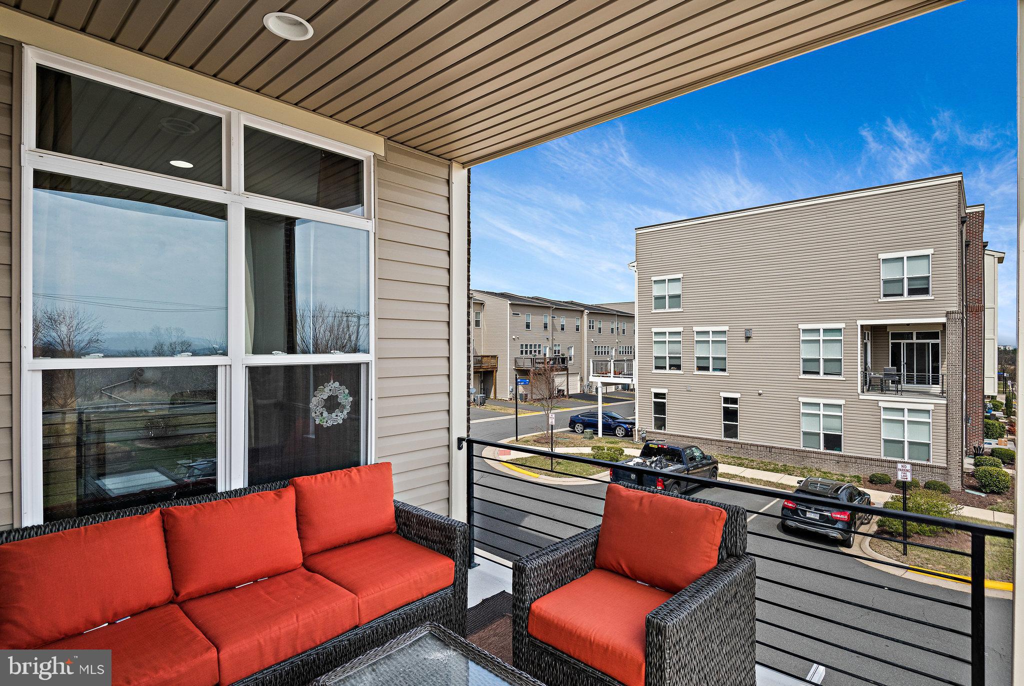 42657 Aden Terrace Ashburn, VA 20148 - Photo 11 of 37