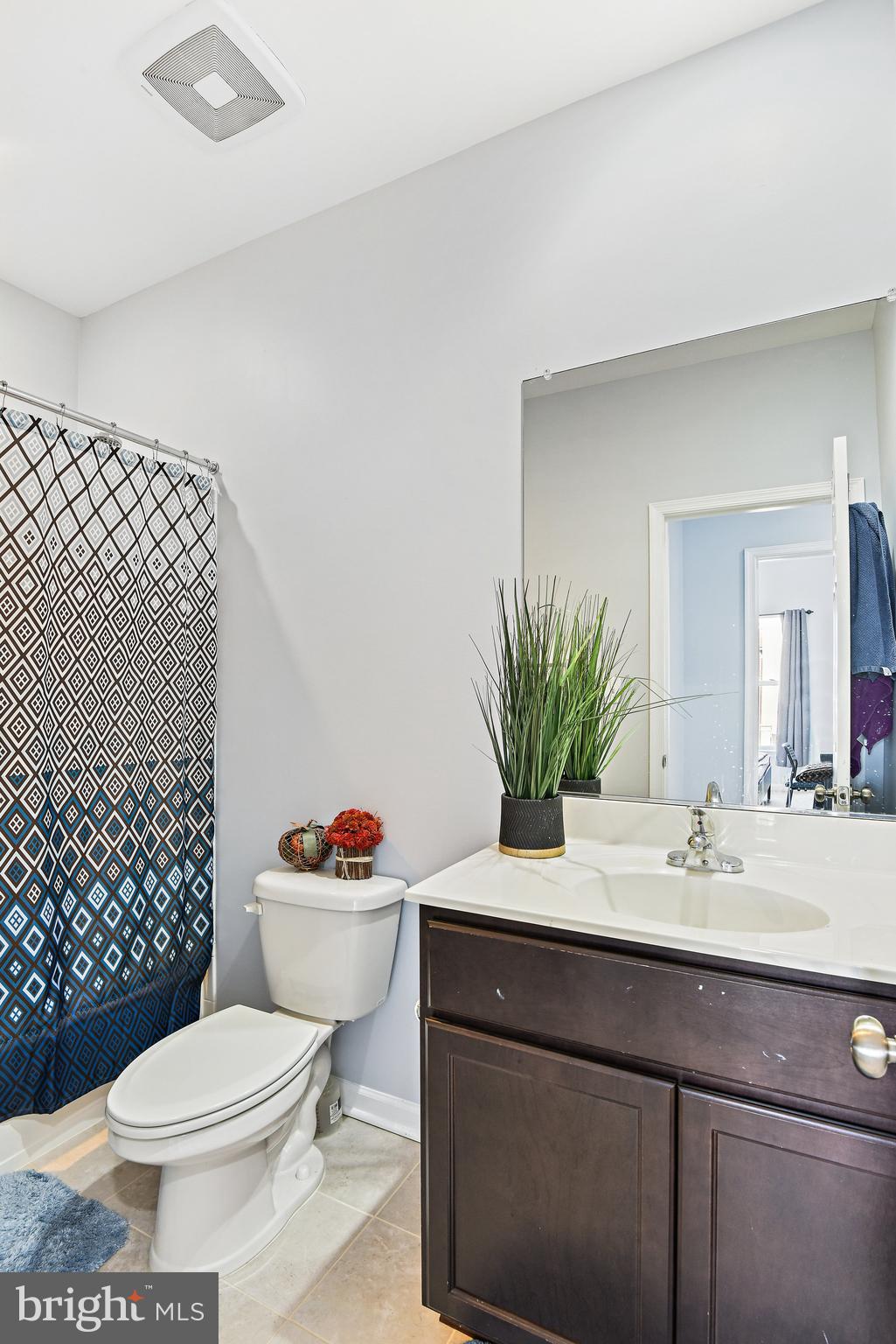 42657 Aden Terrace Ashburn, VA 20148 - Photo 30 of 37 Shared Bath