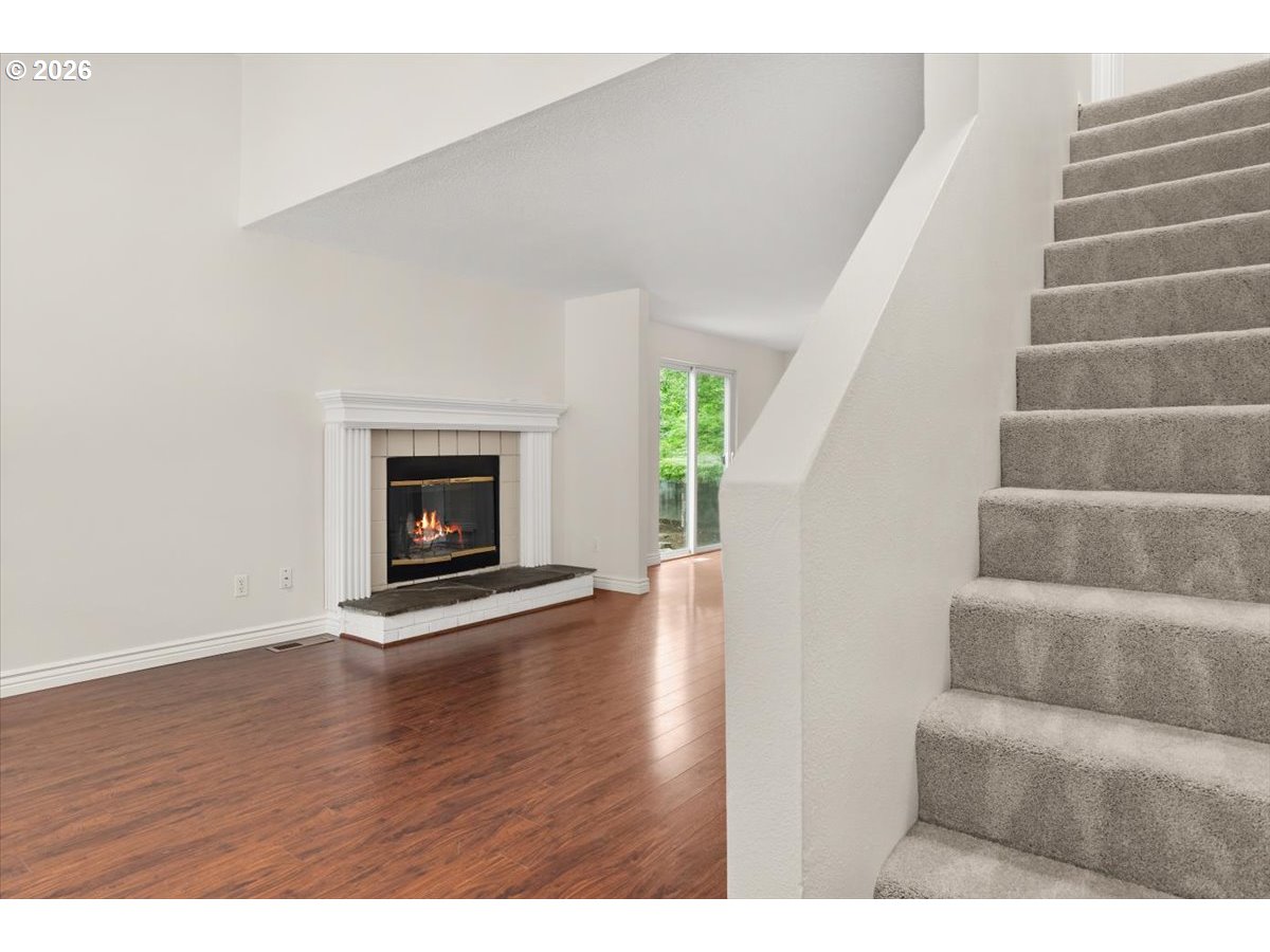 8125 Southwest Pine Street Portland, OR 97223 - Photo 5 of 44