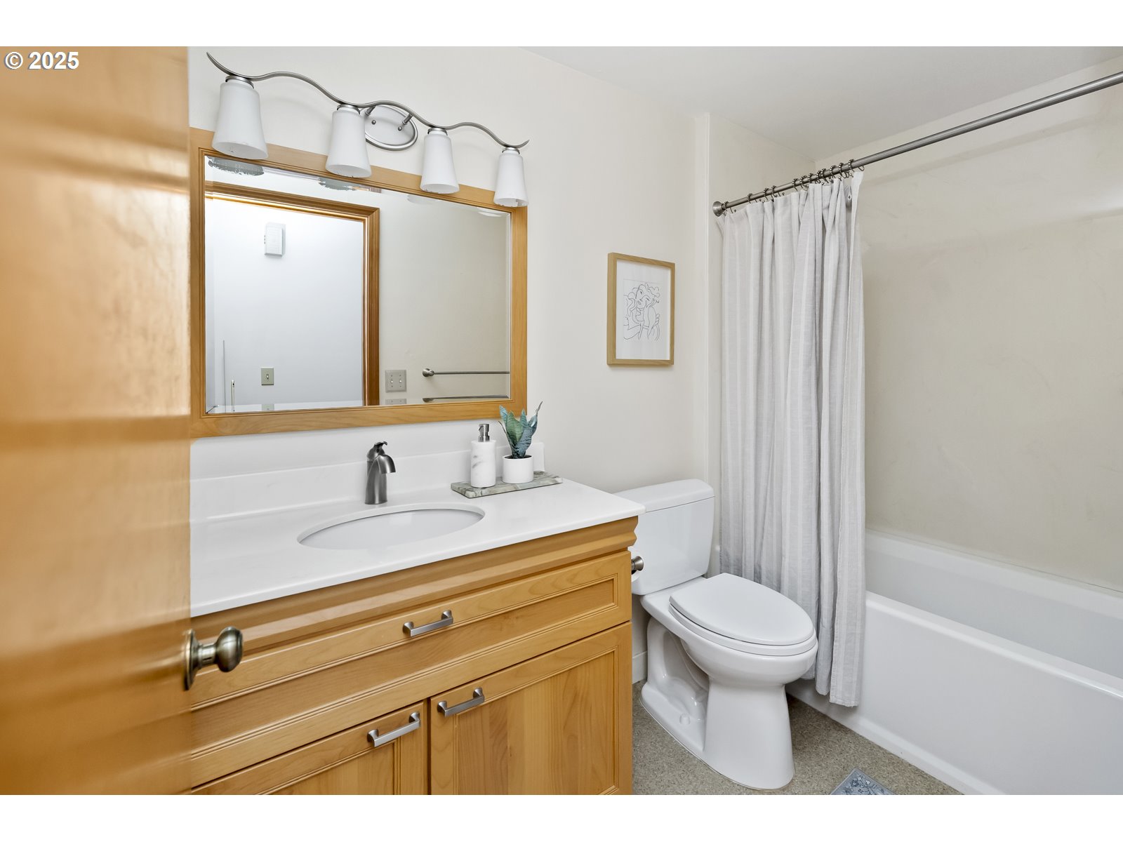 4838 Southwest Hamilton Court Portland, OR 97221 - Photo 32 of 48 Gallery Image 32