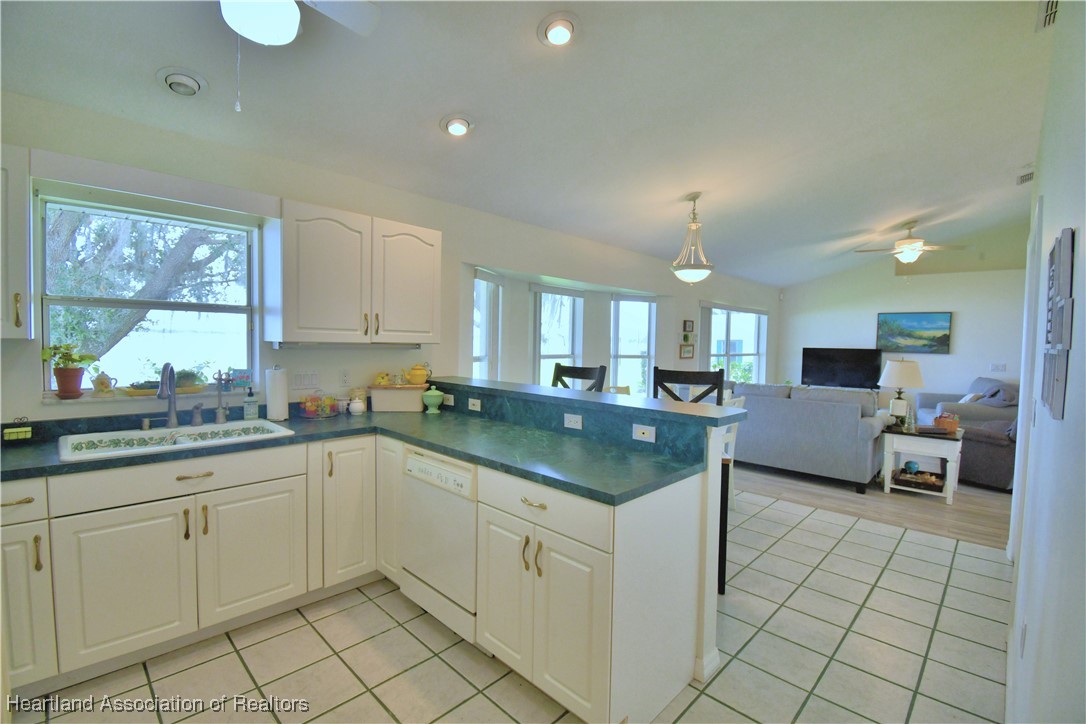 1301 South Lake Reedy Boulevard Frostproof, FL 33843 - Photo 10 of 50