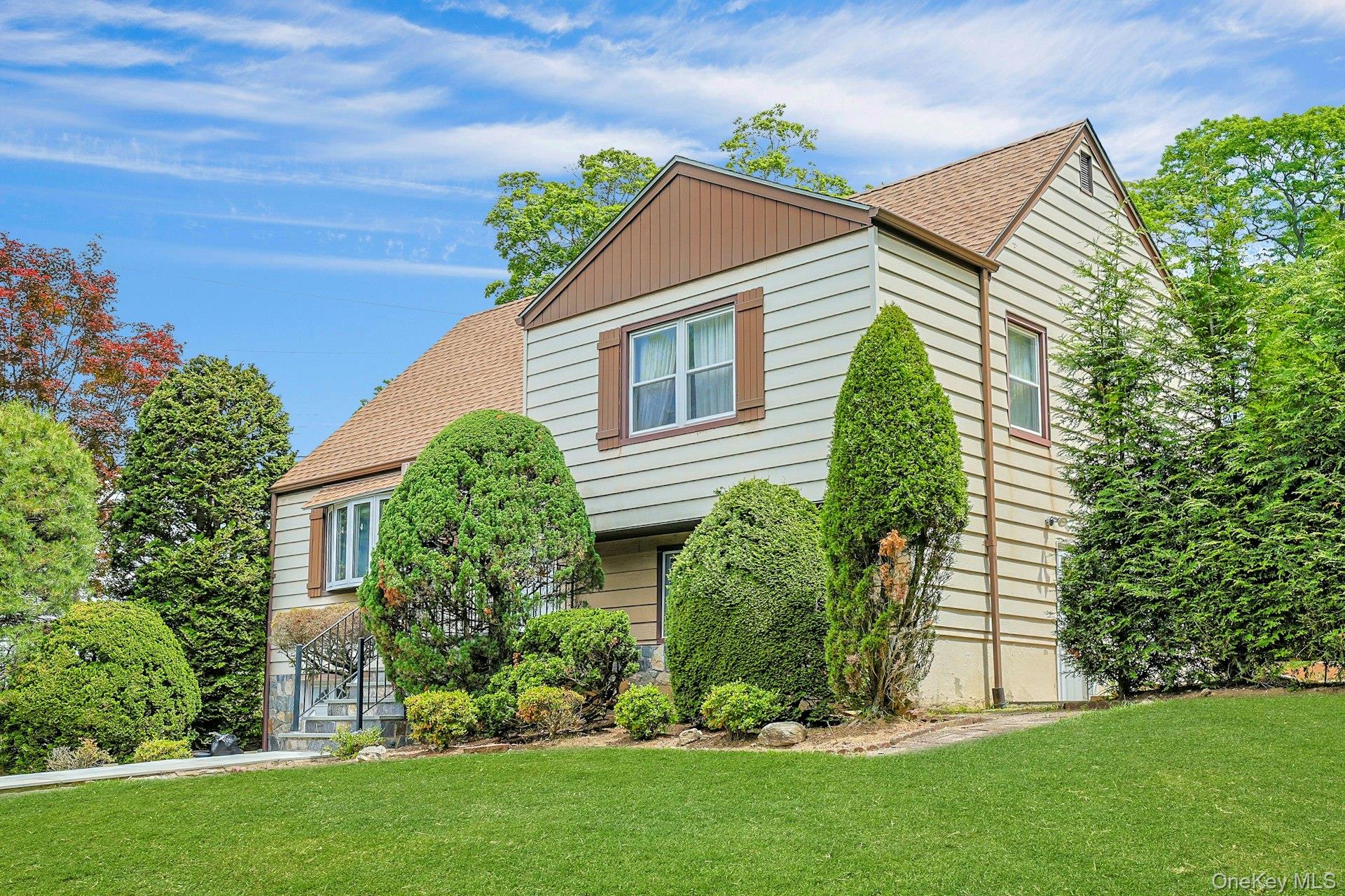 70 Durham Road White Plains, NY 10607 - Photo 4 of 32 Side View of Home