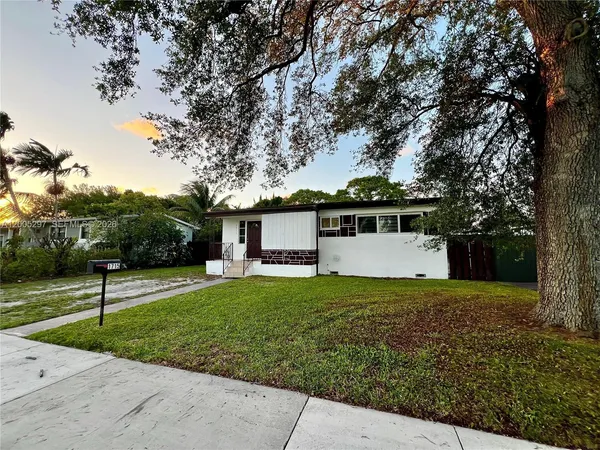 $3,400 | 1715 Northwest 180th Terrace, Miami Gardens, FL 33056