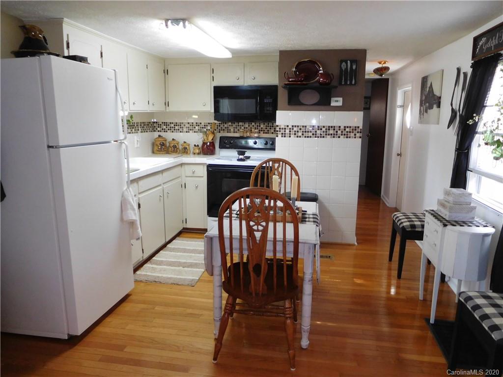 2231 Conley Road Morganton, NC 28655 - Photo 5 of 17 Gallery Image 5