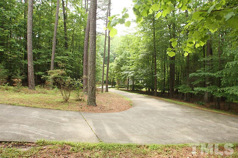 6100 Crupper Court Raleigh, NC 27613 - Photo 3 of 15 Private Driveway.