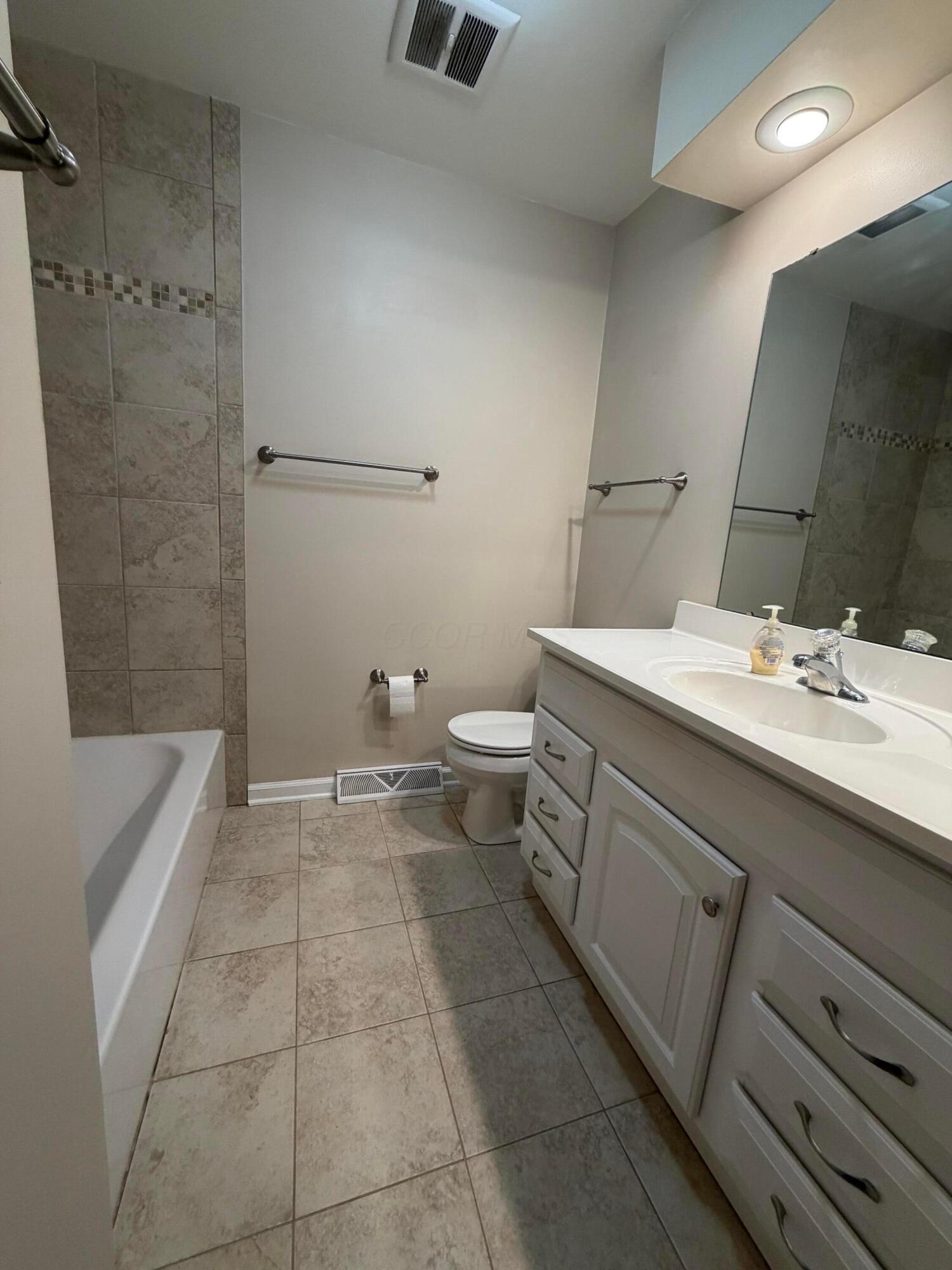 4979 Godown Road, Unit 4979 Columbus, OH 43220 - Photo 10 of 20 Full updated Bath