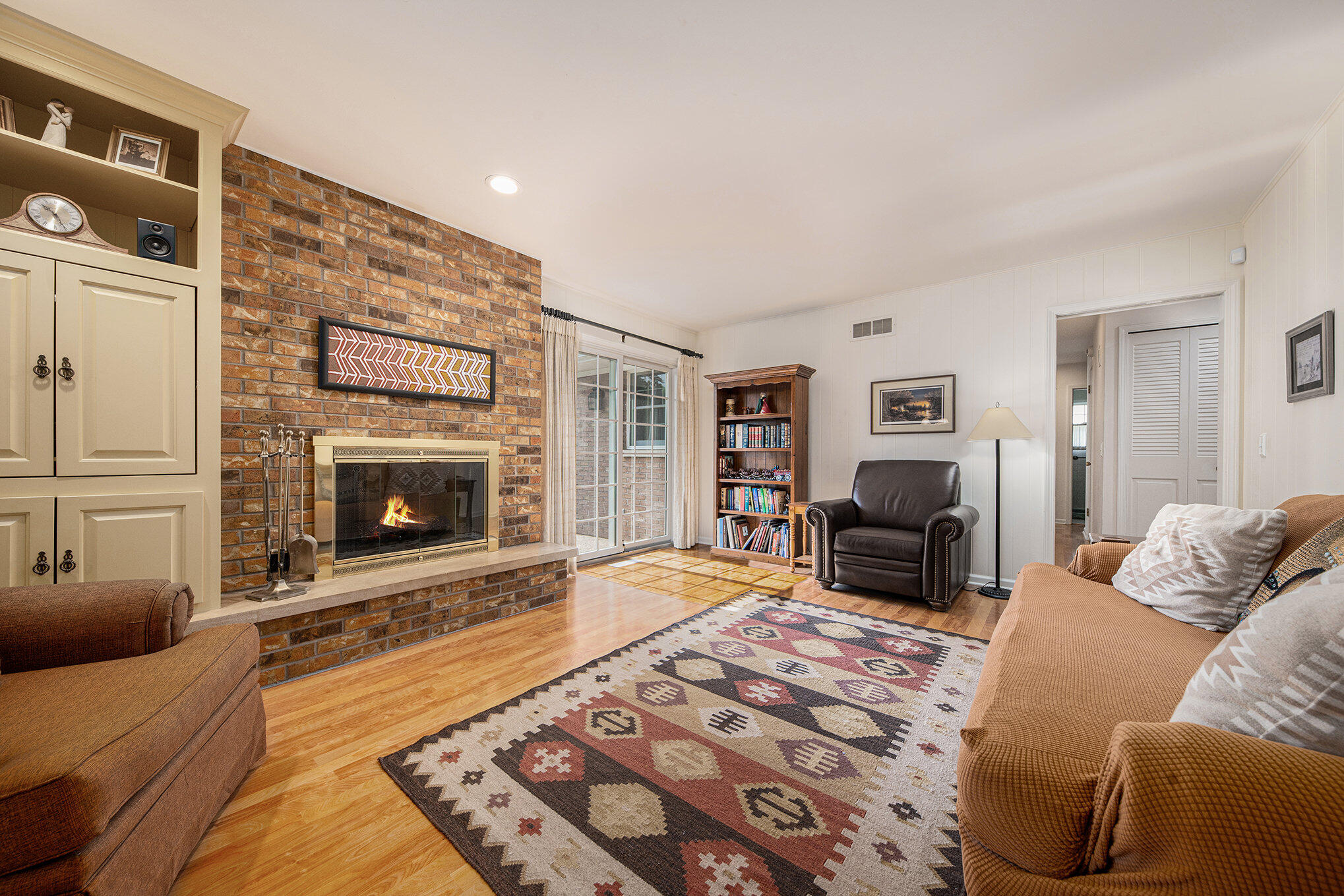 2533 Ridgeview Drive Kalamazoo, MI 49008 - Photo 9 of 23 009_converted_30