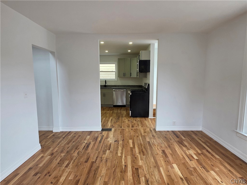 1706 Oneida Street Utica, NY 13501 - Photo 28 of 50