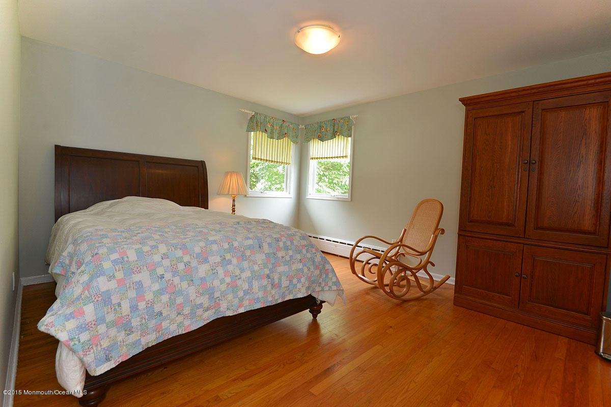 71 Seven Bridges Road Little Silver, NJ 07739 - Photo 11 of 23 BR 3