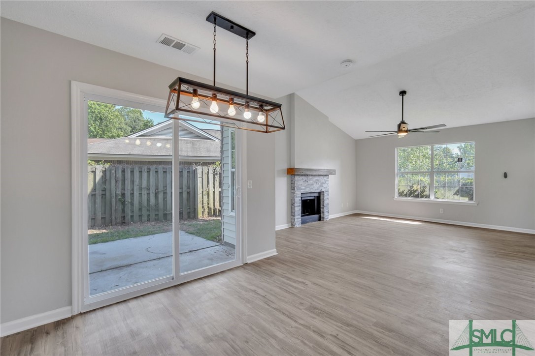 124 Ropemaker Lane Savannah, GA 31410 - Photo 8 of 32