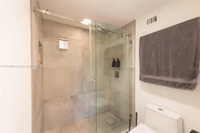 $7,500 | 1111 Crandon Boulevard, Unit A306, Key Biscayne, FL 33149