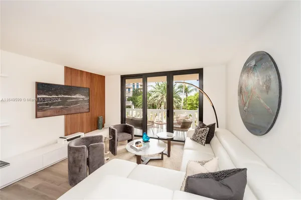 $7,500 | 1111 Crandon Boulevard, Unit A306, Key Biscayne, FL 33149