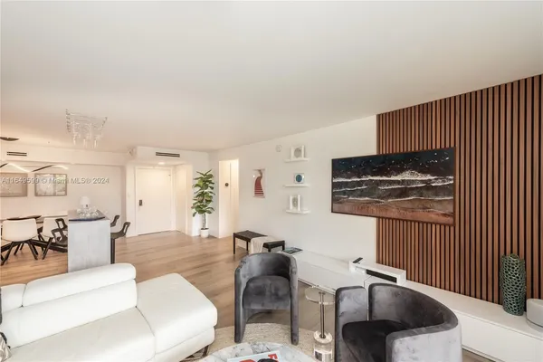 $7,500 | 1111 Crandon Boulevard, Unit A306, Key Biscayne, FL 33149