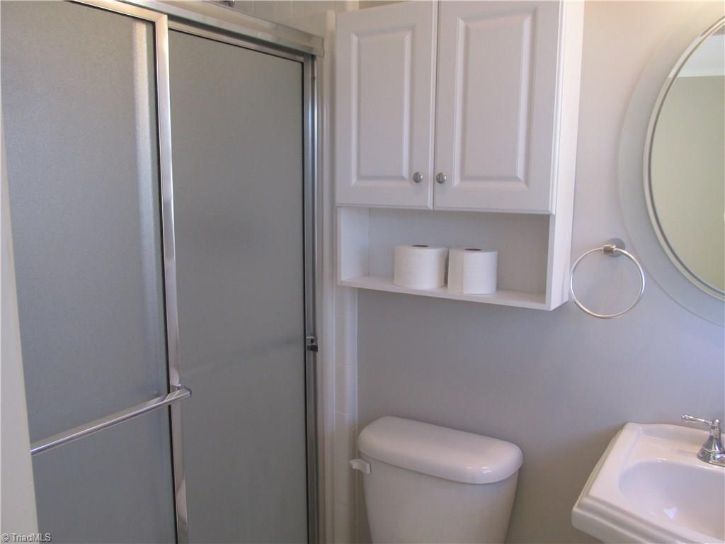 910 Croyden Street High Point, NC 27262 - Photo 18 of 23 Gallery Image 18