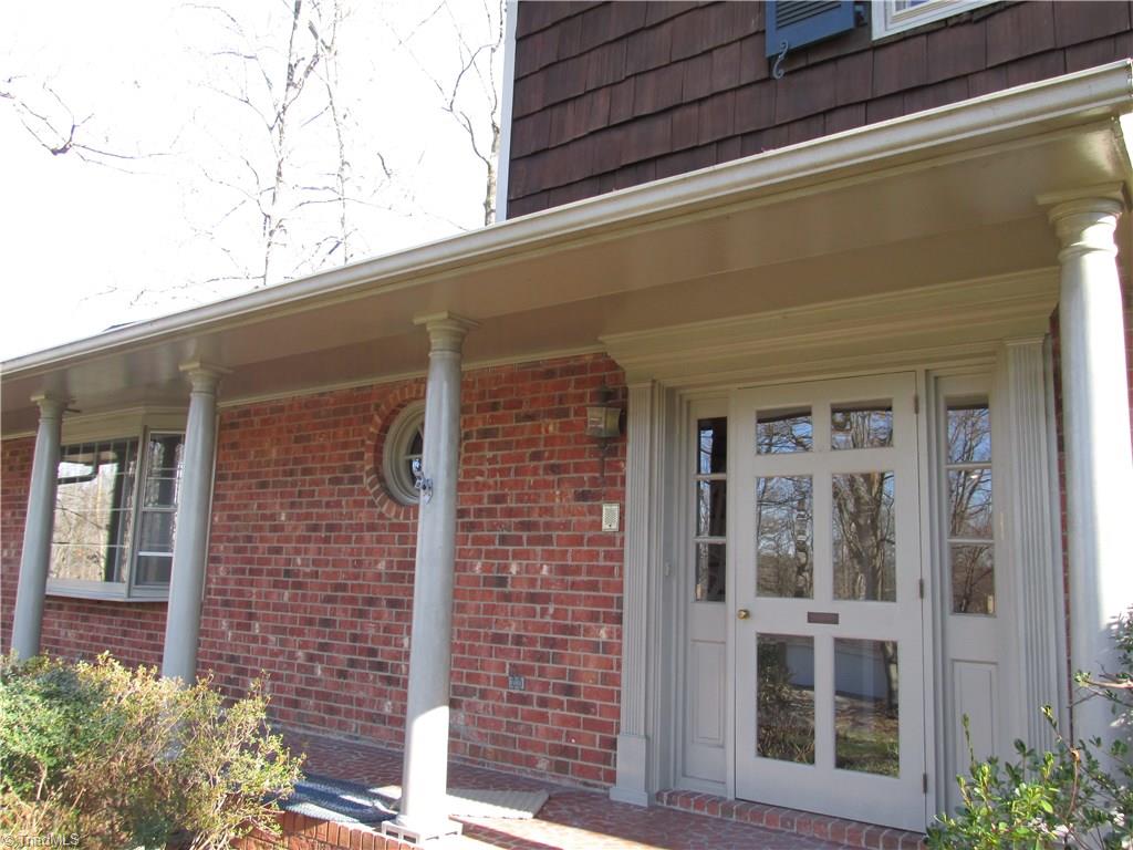 910 Croyden Street High Point, NC 27262 - Photo 3 of 23 Gallery Image 3