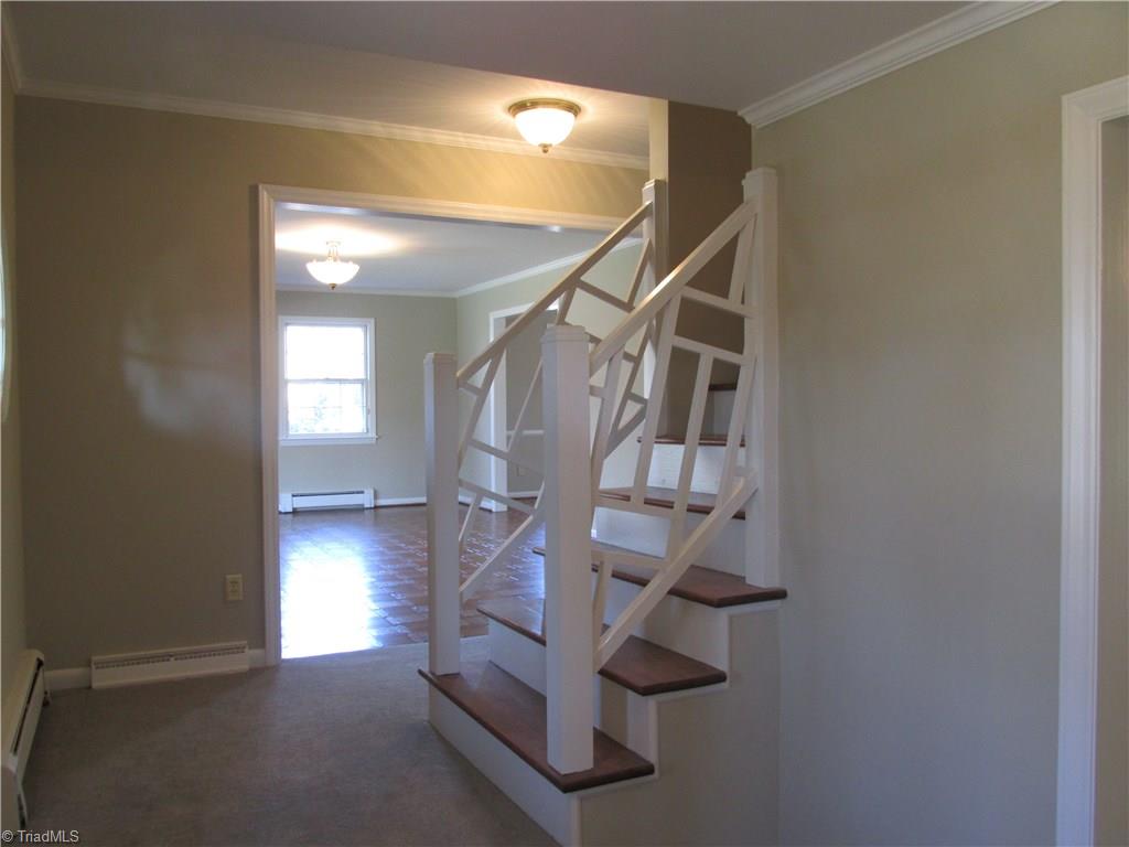 910 Croyden Street High Point, NC 27262 - Photo 5 of 23 Gallery Image 5