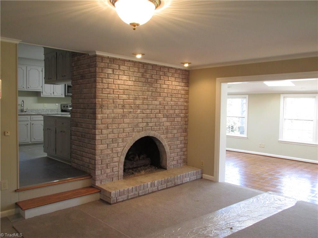 910 Croyden Street High Point, NC 27262 - Photo 6 of 23 Gallery Image 6
