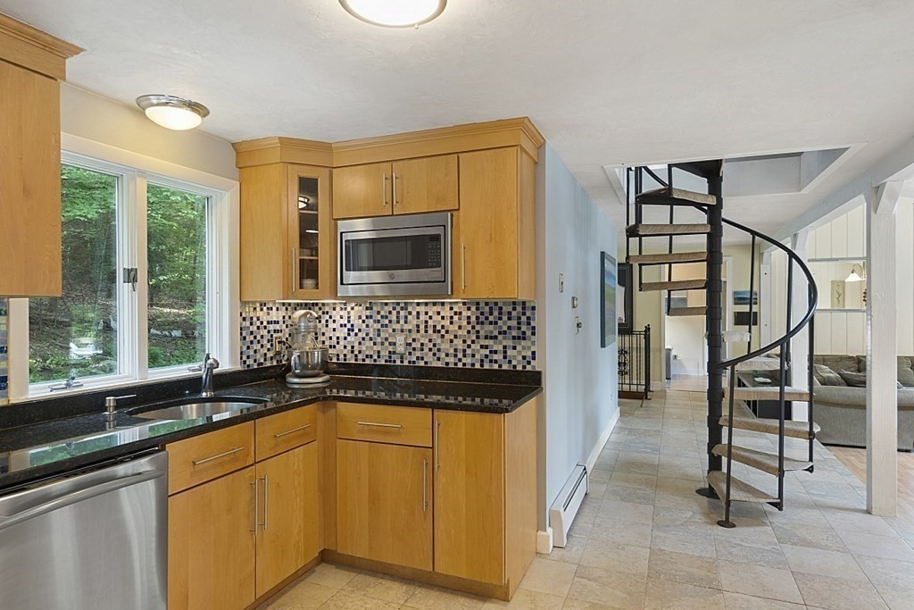 92 Wilder Road Lunenburg, MA 01462 - Photo 13 of 41 Gallery Image 13
